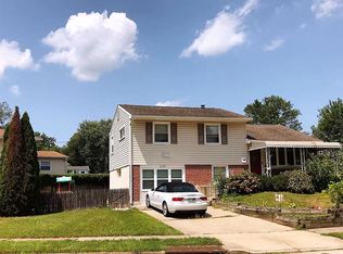 1125 Wynnbrook Rd, Secane, PA 19018