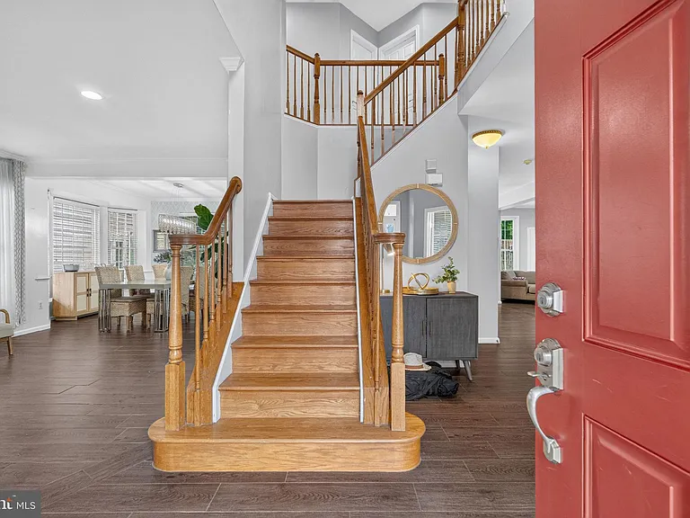 13016 Pilgrims Inn Dr — Photo 23