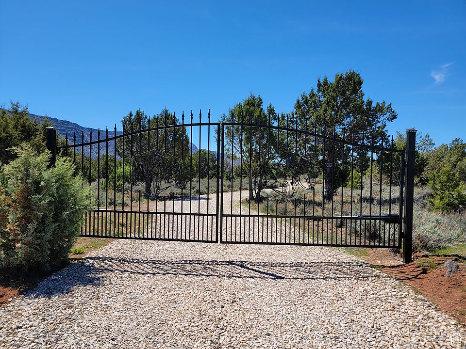 2804 E Escalantes Path, New Harmony, UT 84757 MLS 1864096 Zillow
