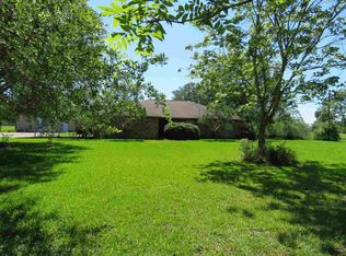 9699 Winzer Rd, Beaumont, TX 77705