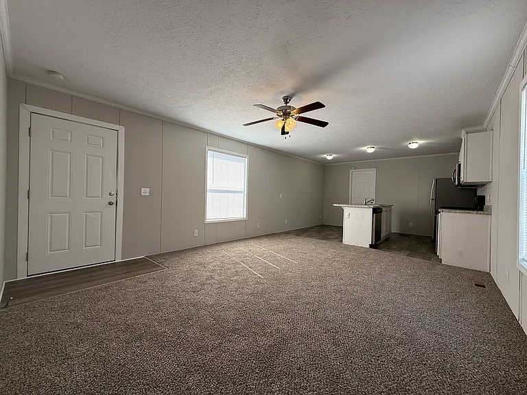38000 Le Chateau Blvd #98 — Photo 10