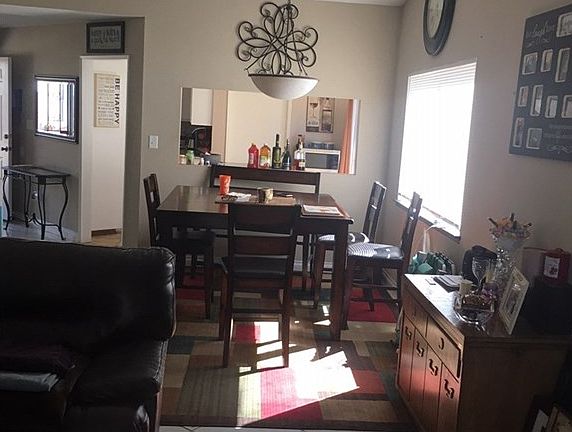 5th image of 44747 Foxboro Ct