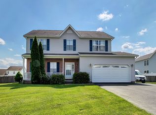 148 N Allwood Dr, Hanover, PA 17331