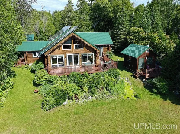 4308 S Barque Point Trl, Manistique, MI 49854
