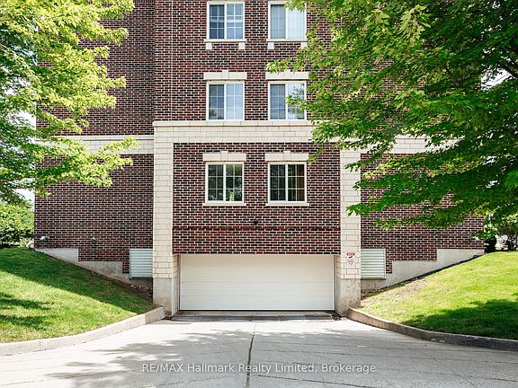 2nd image of 1440 Gordon St #223