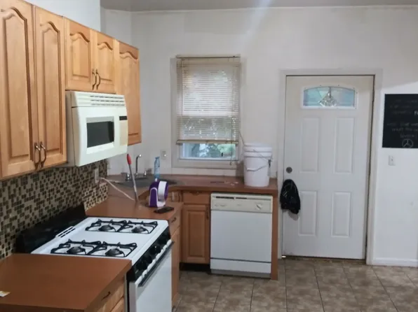 425 Irvine Turner Blvd, Newark, NJ 07108