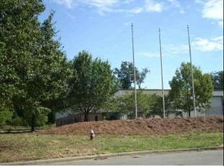 1801 Frank Holt Dr, Burlington, NC 27215