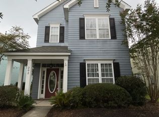 202 Trillium Ave, Summerville, SC 29483