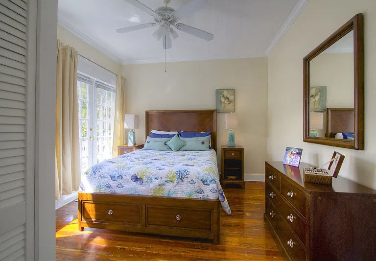 327 Margaret St #3 — Photo 8