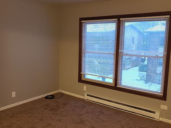 5th image of 508 Commercial St APT L