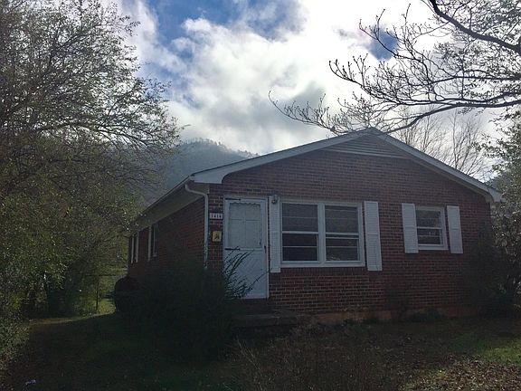 2nd image of 1414 Birch Ave