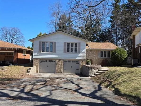 15 Brooks Ct, Brantford, ON N3R 6X9