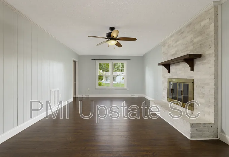 206 Manassas Dr — Photo 7