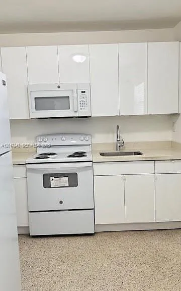 3085 W Flagler St #2 — Photo 6