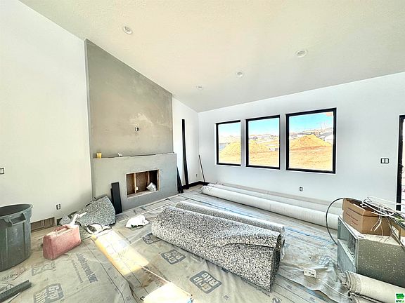 4th image of 6811 Prairie View Dr