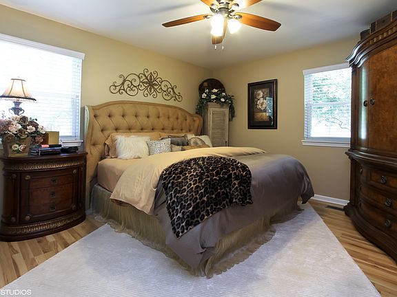 5th image of 211 Dublin Ln Unit Z1