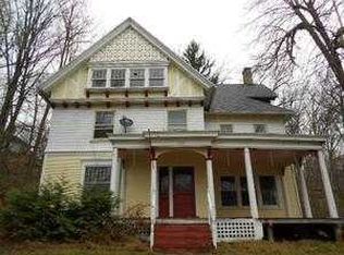126 Lafayette St, Ionia, MI 48846