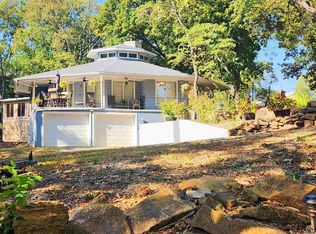 3182 Hickory Ln, Vassar, KS 66543