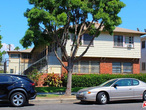 3rd image of 3821 Lockland Dr
