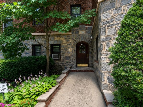 30 Maple Ave #2I