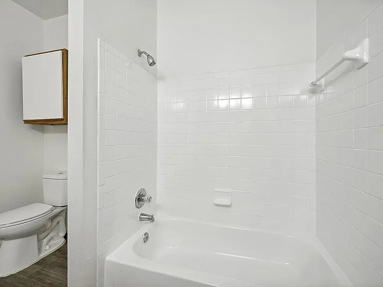 Fountains at Tidwell Apartments & The Enclave — Photo 15
