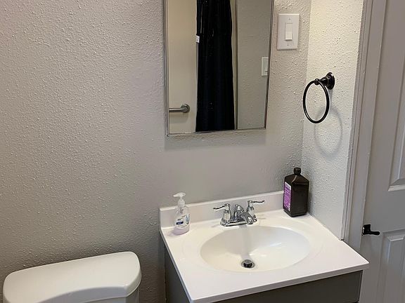 5th image of 6277 Odell St