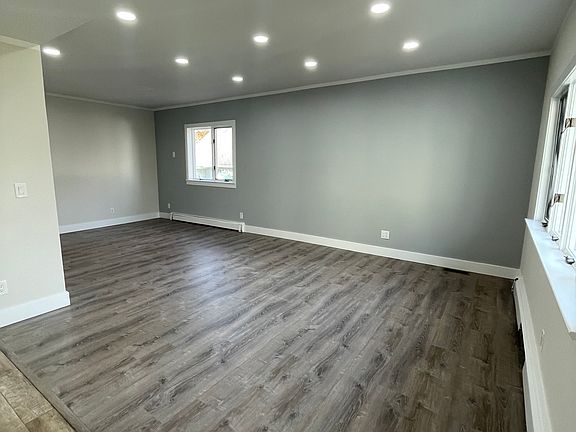 3rd image of 78 Alden St Floor 1