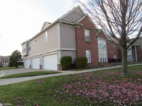 51827 Lionel Ln, Chesterfield, MI 48051