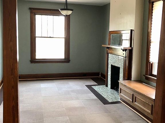 4th image of 1403 Chase Ave #2