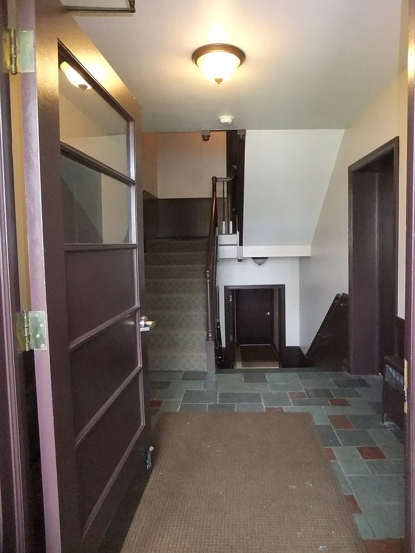 Rocky River 3705 — Photo 2