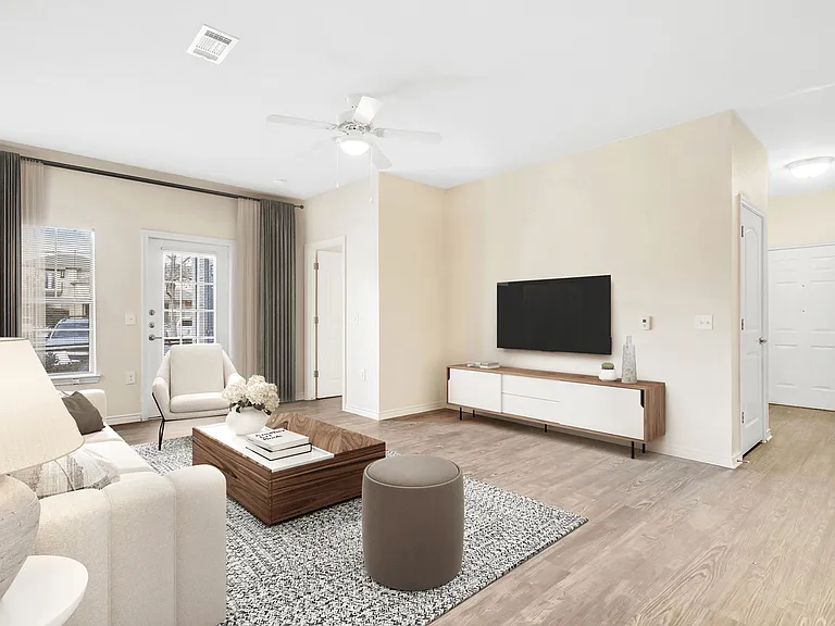 Frontier East Apartments — Photo 23