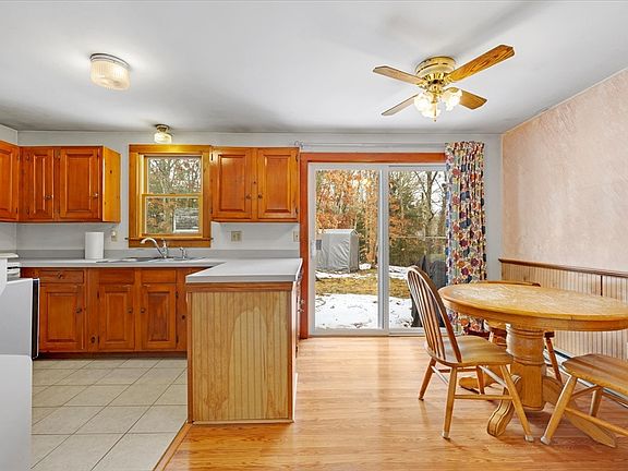 5th image of 244 Wakeby Rd