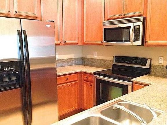 5th image of 9082 Plymouth Pl