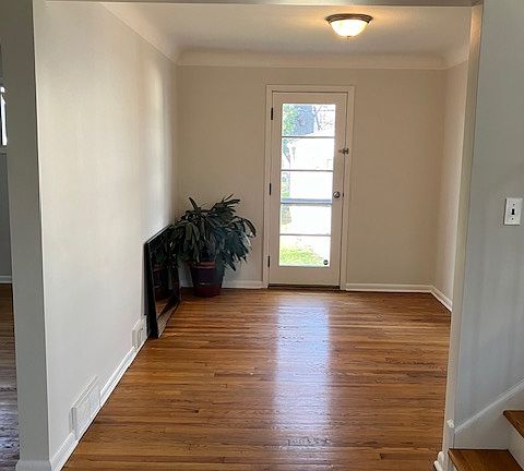 3rd image of 5665 Cherokee Dr