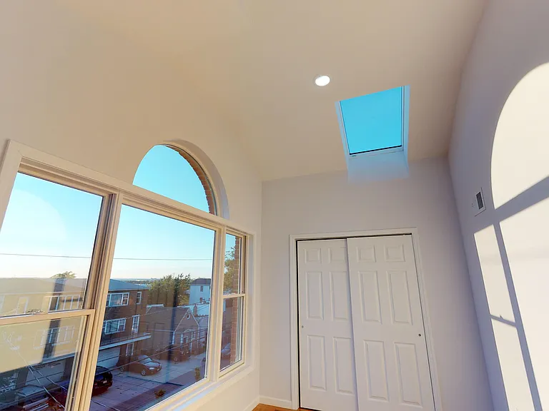 216 Terrace Ave #2 — Photo 8