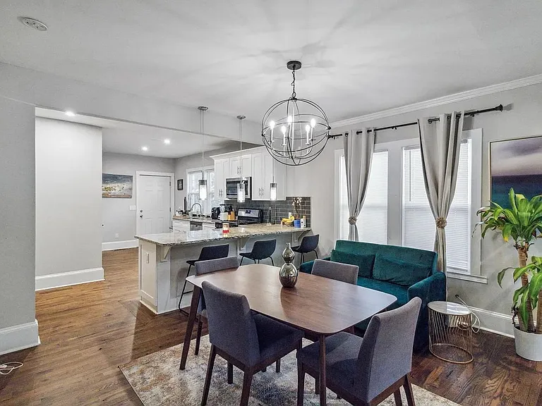 1158 Donnelly Ave SW — Photo 4