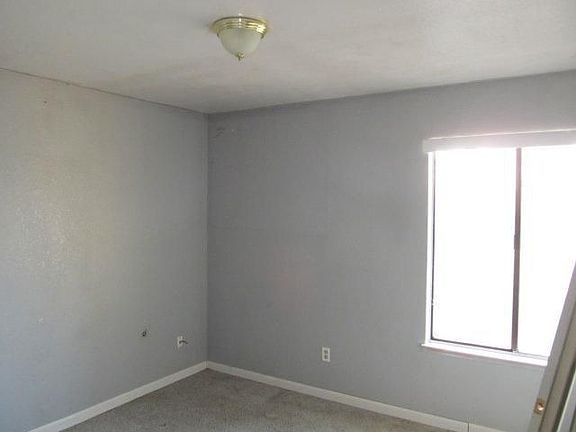 5th image of 2801 Lindbrook Dr
