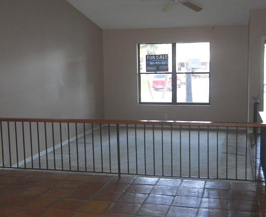 4th image of 4162 NW 73rd Way