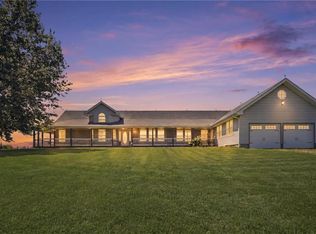 29001 219th St, Easton, KS 66020