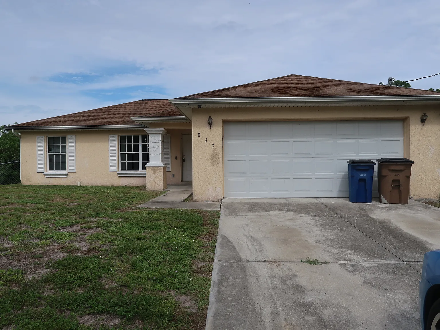3 bed, 1272 sqft, $1,450 — Photo 1