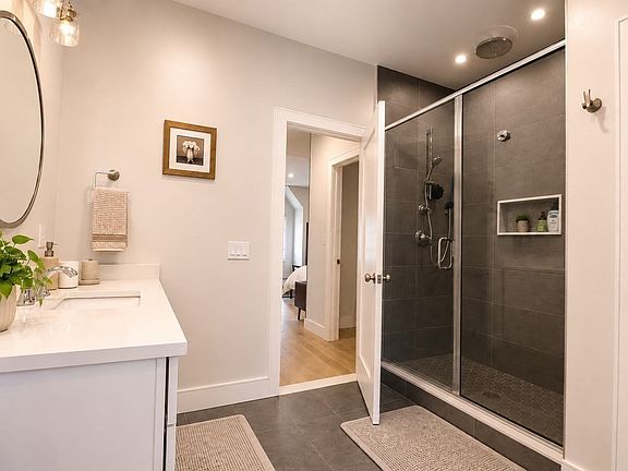 3rd image of 118 Eaton St #11
