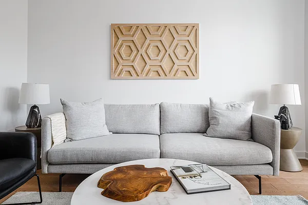 Rented by MNS | media 11