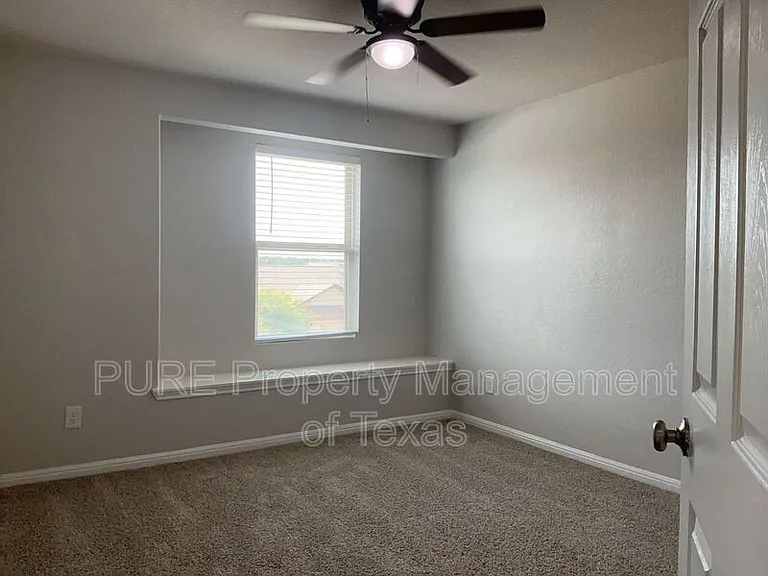 161 Nogalito Way — Photo 28
