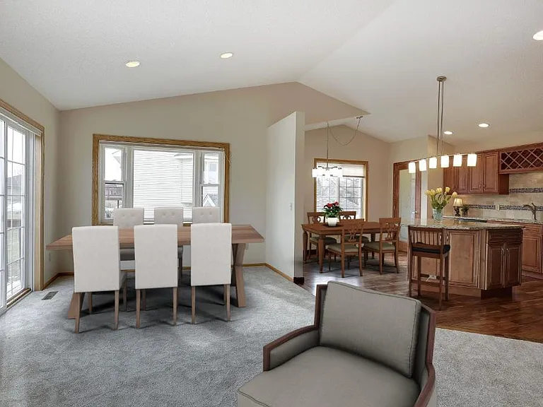 16877 Westbury Ave SW — Photo 3