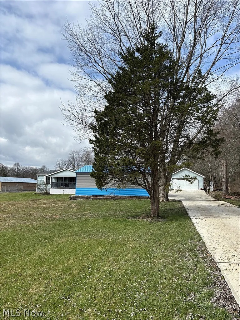 717 Bandy Rd photo 1