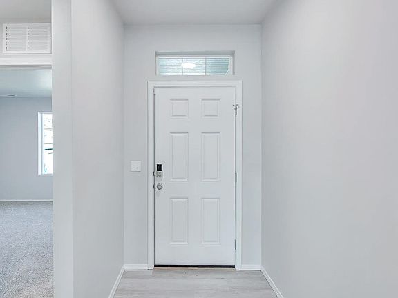 3rd image of 178 N Meadowsweet Ave