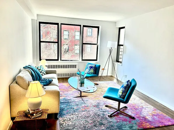 211 E 18th St APT 3R, New York, NY 10003