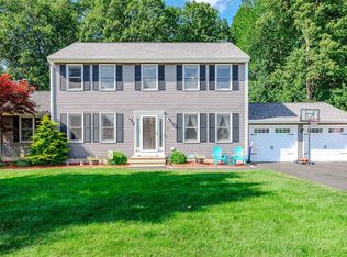 53 Mallard Point Rd, Merrimack, NH 03054