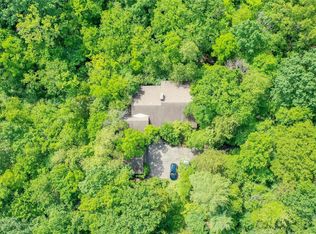 1967 Schoettler Rd, Chesterfield, MO 63017