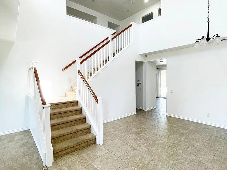 19608 Alyssa Dr — Photo 4